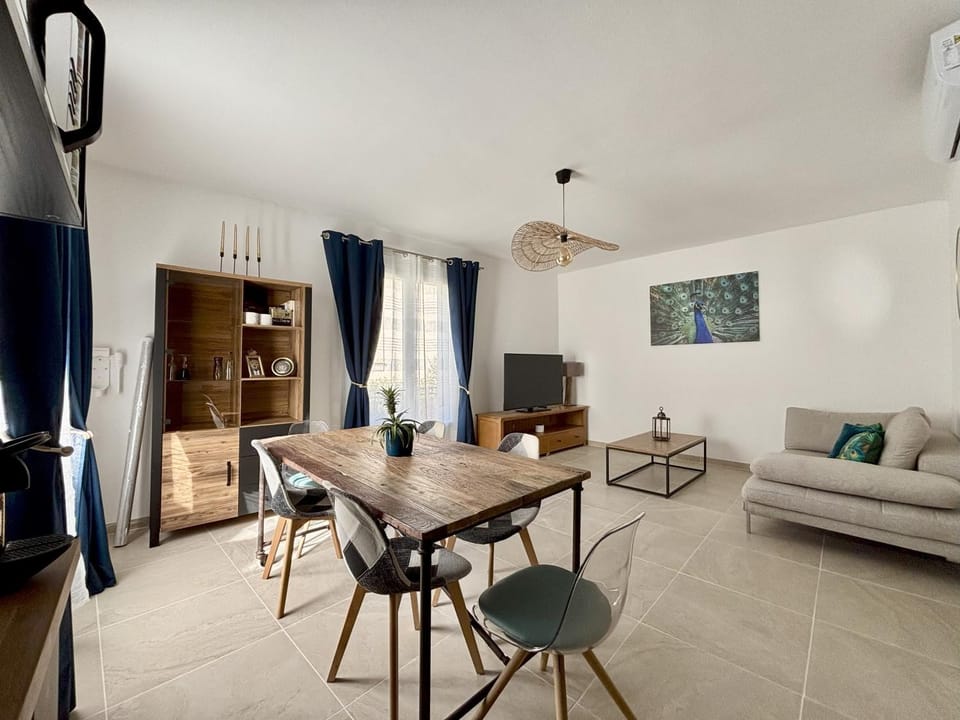 Appartement cosy Aigues-Mortes centre 4 pers Apartment in Le Grau-du-Roi
