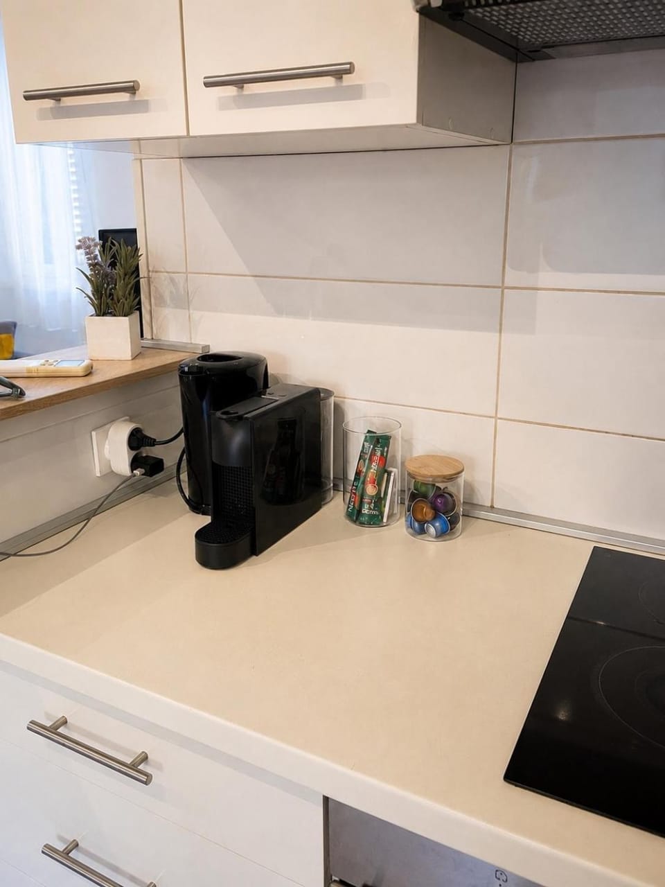 Coffee/tea facilities, Kitchen or kitchenette