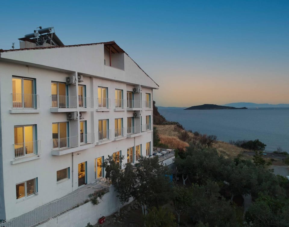 Property building, View (from property/room), Sea view, Sunset