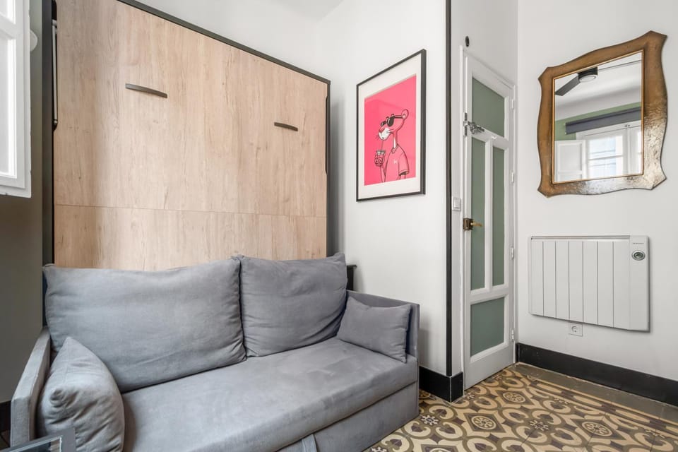 Private room in Malasaña #4 Bed and Breakfast in Centro