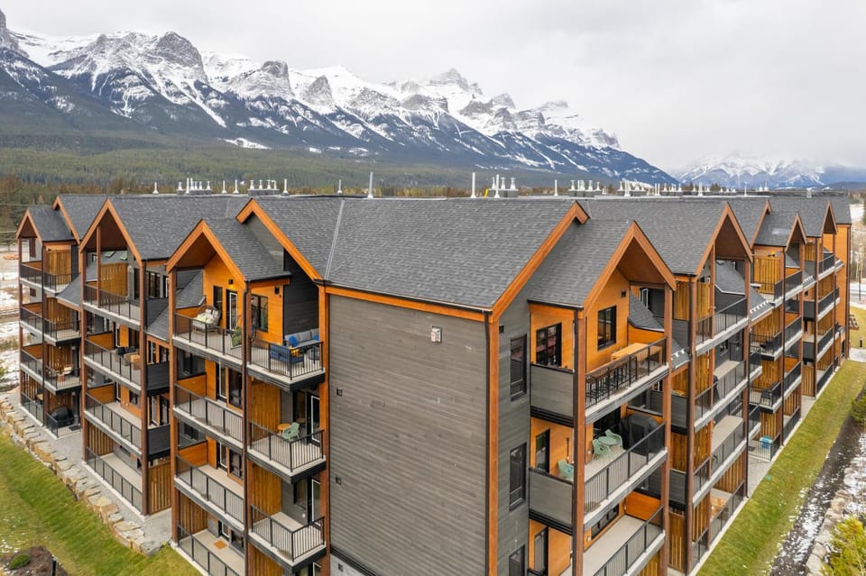 Luxury Penthouse with Best Amenities in Canmore Apartment in Canmore
