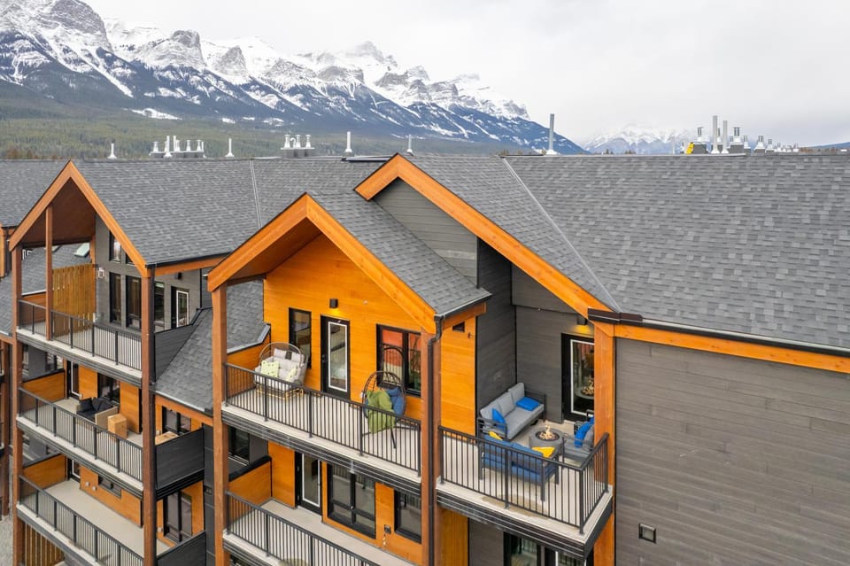 Luxury Penthouse with Best Amenities in Canmore Apartment in Canmore