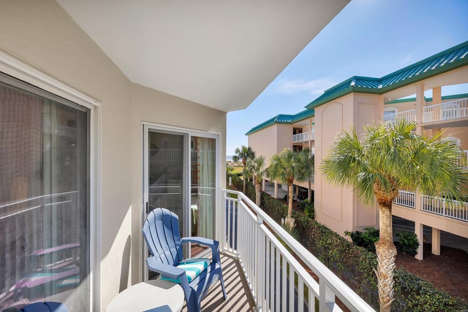 Beach Club #233 House in Saint Simons Island