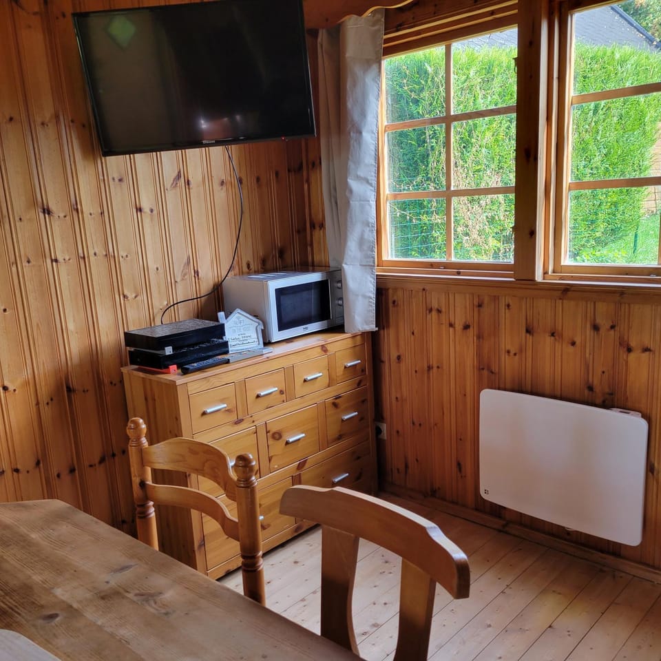 TV and multimedia, Garden view, Garden view, microwave, storage, storage