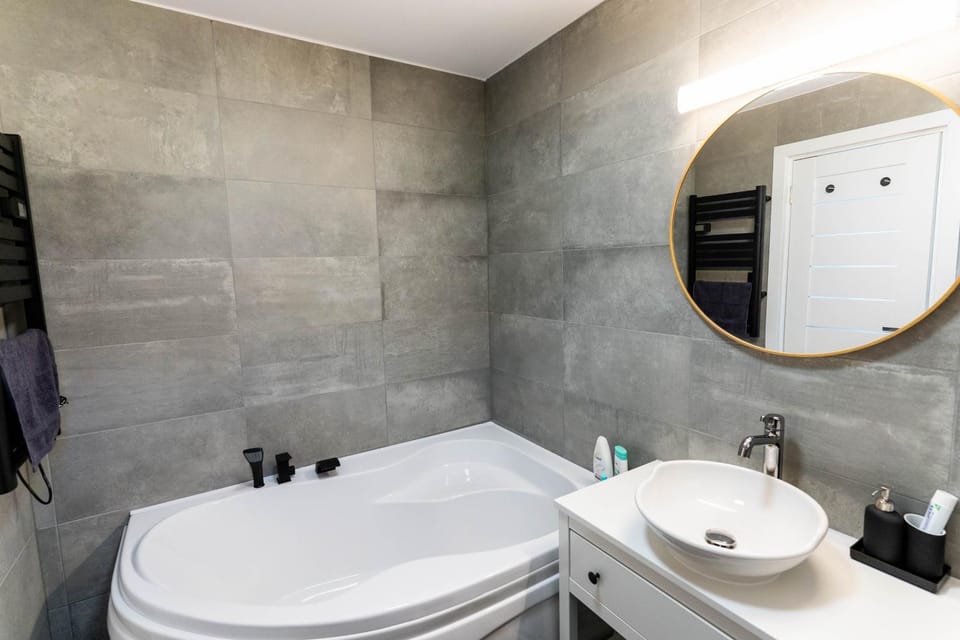 Tan'n'baum jacuzzi house Balatonfenyves Apartment in Hungary