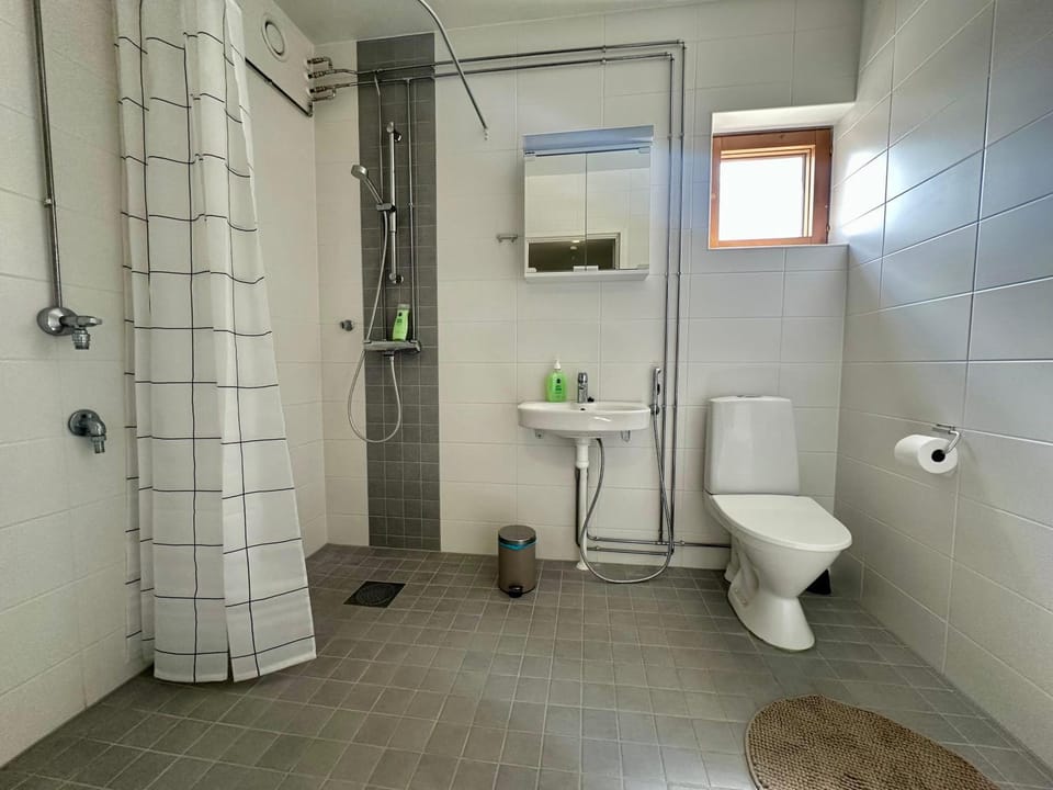 Toilet, Bathroom