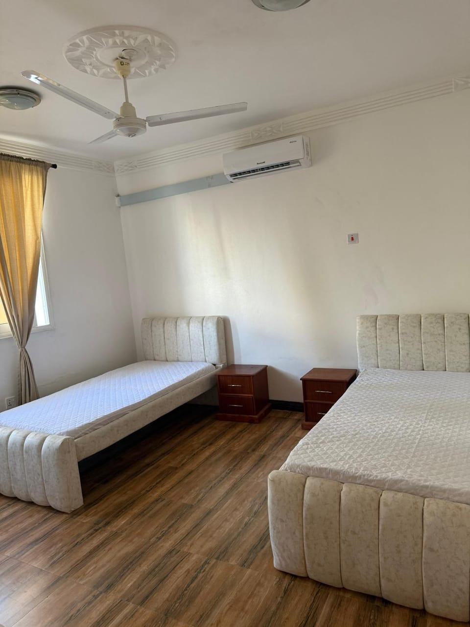 Bed, Bedroom, air conditioner