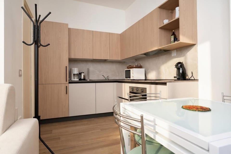 Como Borghi Two-room apartment near old town with AC Apartment in Como
