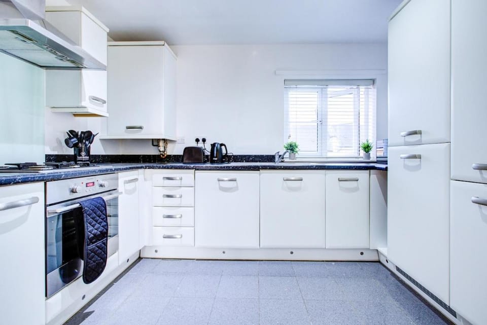 Charming 2 bedroom apartment in Loughton Apartment in London