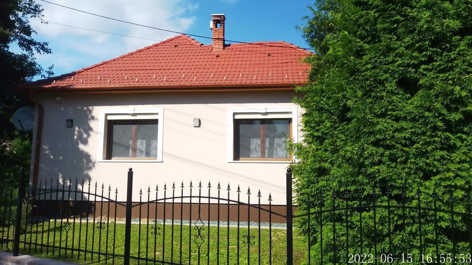 Almafás Jakuzzis Vendégház Őrség House in Hungary