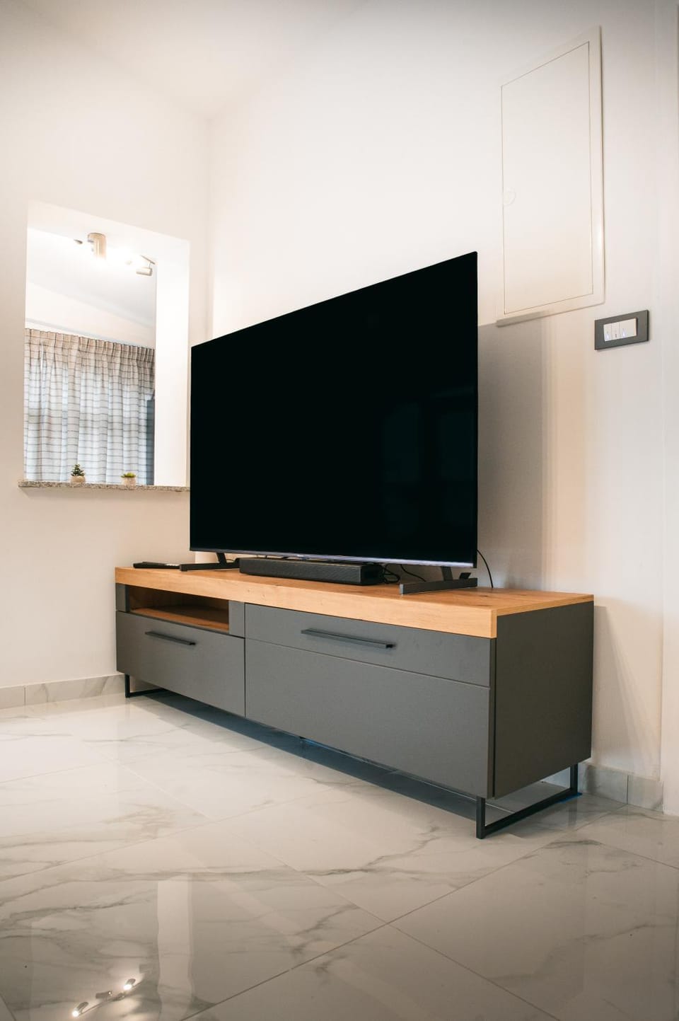 TV and multimedia, Living room
