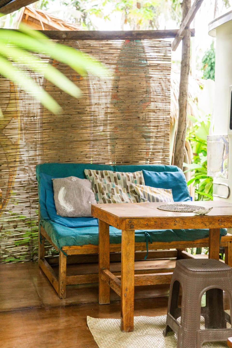 Patio, Natural landscape, Activities, Living room, Seating area, Dining area