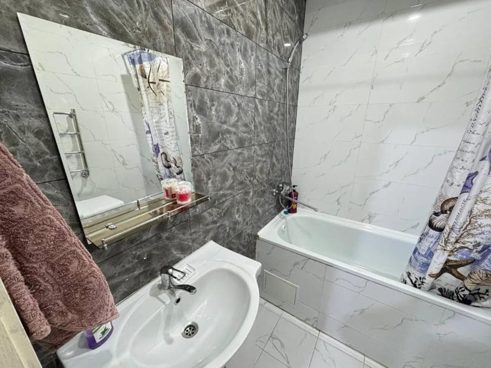 Bathroom, Bath, hair dryier, towels