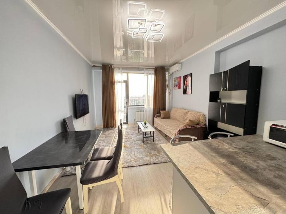 TV and multimedia, Balcony/Terrace, Living room, Seating area, air conditioner