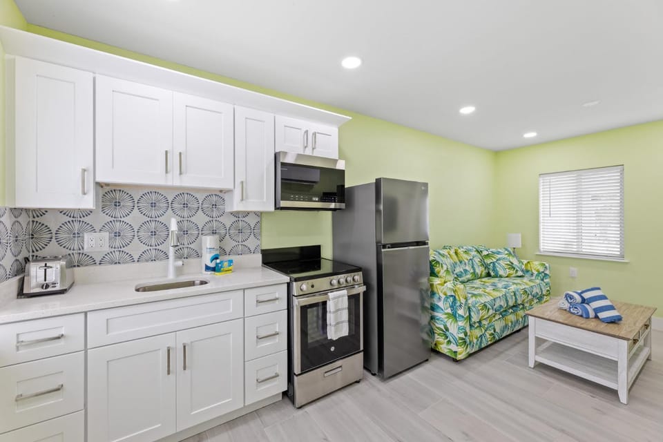 The Hideaway Cottage at Palmview Inn of Sanibel House in Sanibel Island