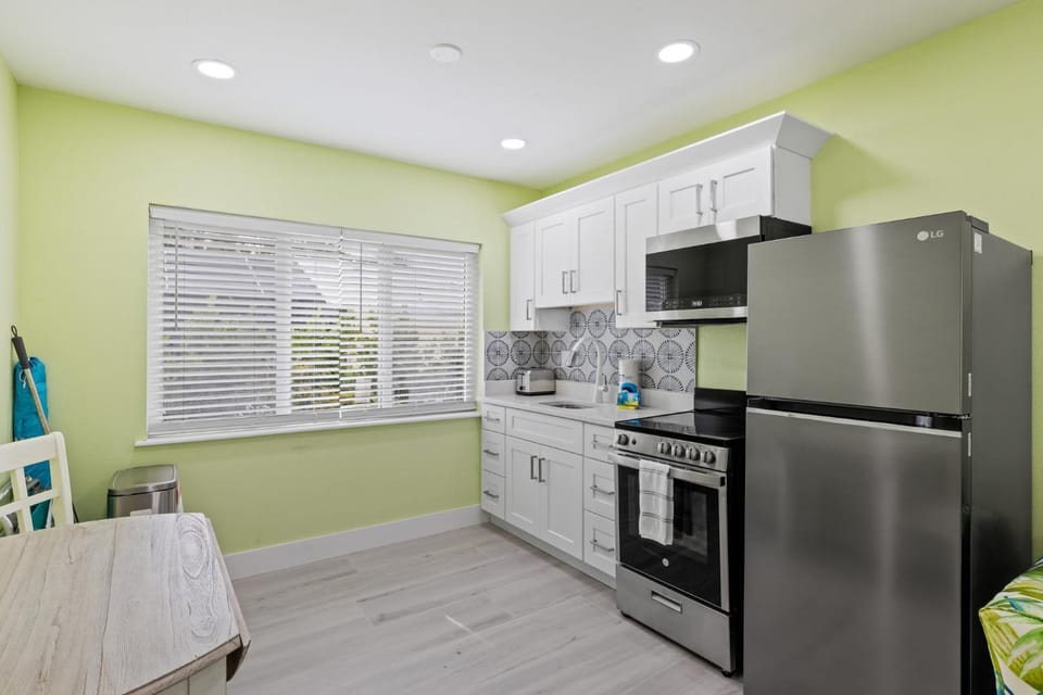 The Hideaway Cottage at Palmview Inn of Sanibel House in Sanibel Island