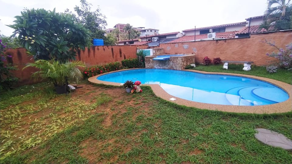 Swimming pool, Swimming pool