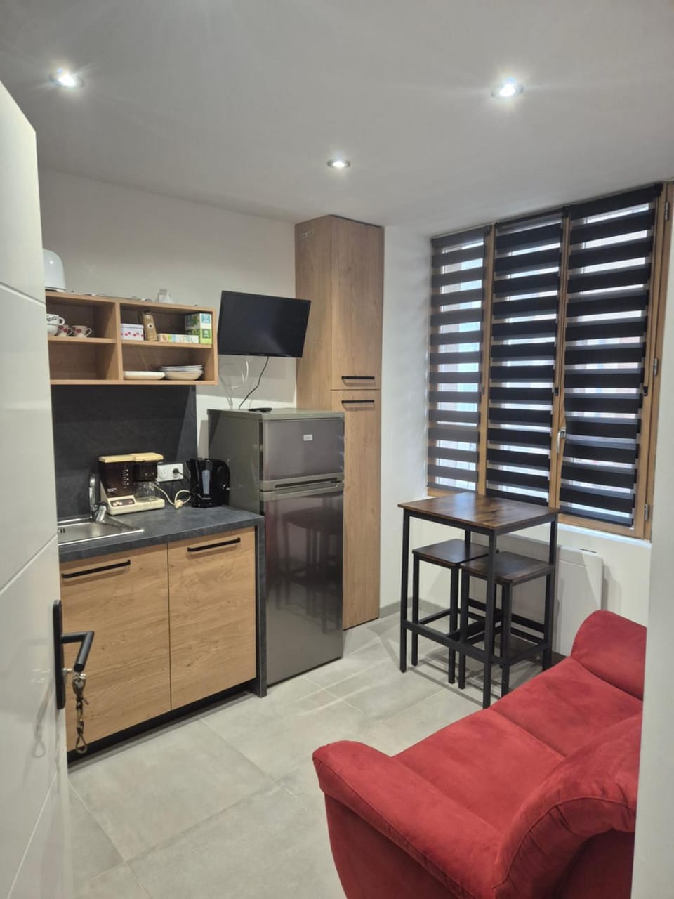 Kitchen or kitchenette, Living room, Dining area