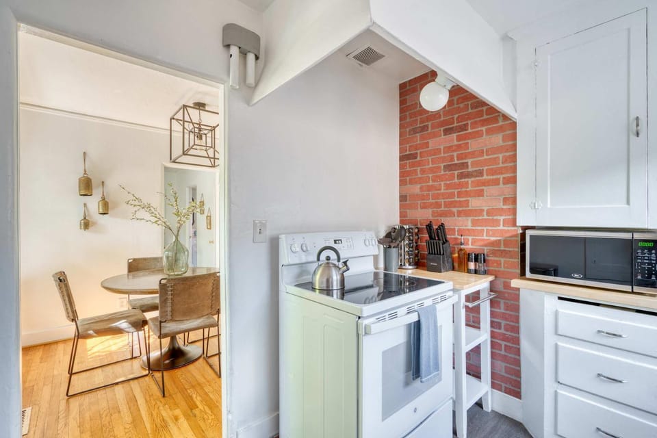 Cozy Boho 1BR - Walk to Shops & Cafes House in Portland