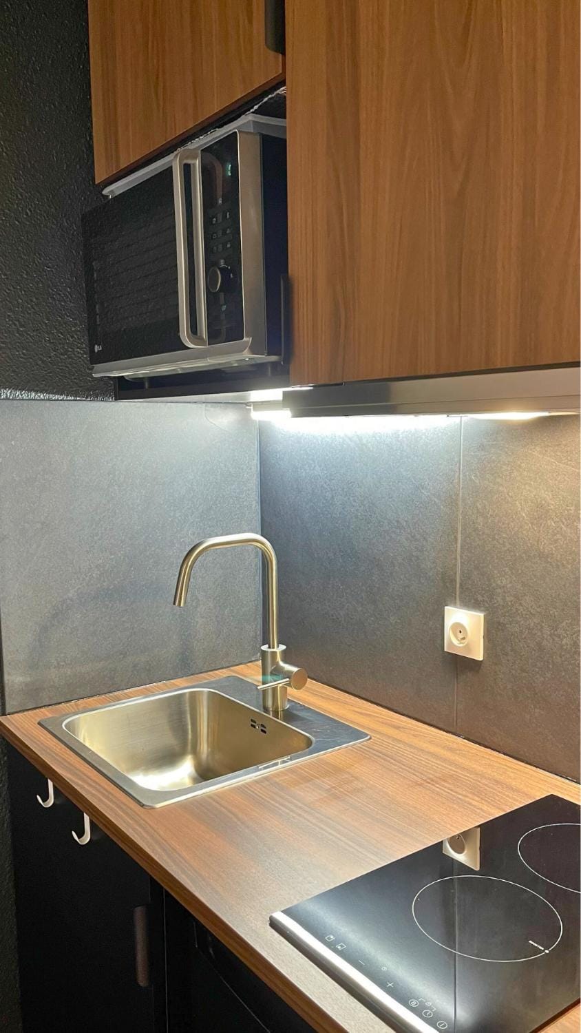 stove, stove, kitchen, kitchen