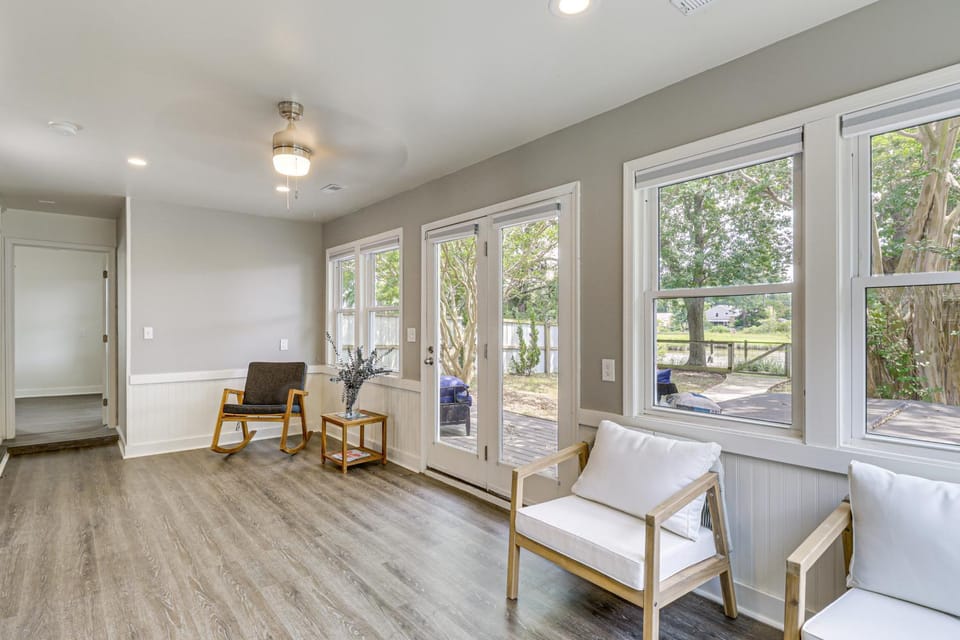 Riverfront Fun: Quiet Home Near Hampton Coastline House in Hampton