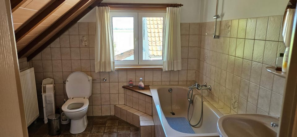 Bathroom, Bath