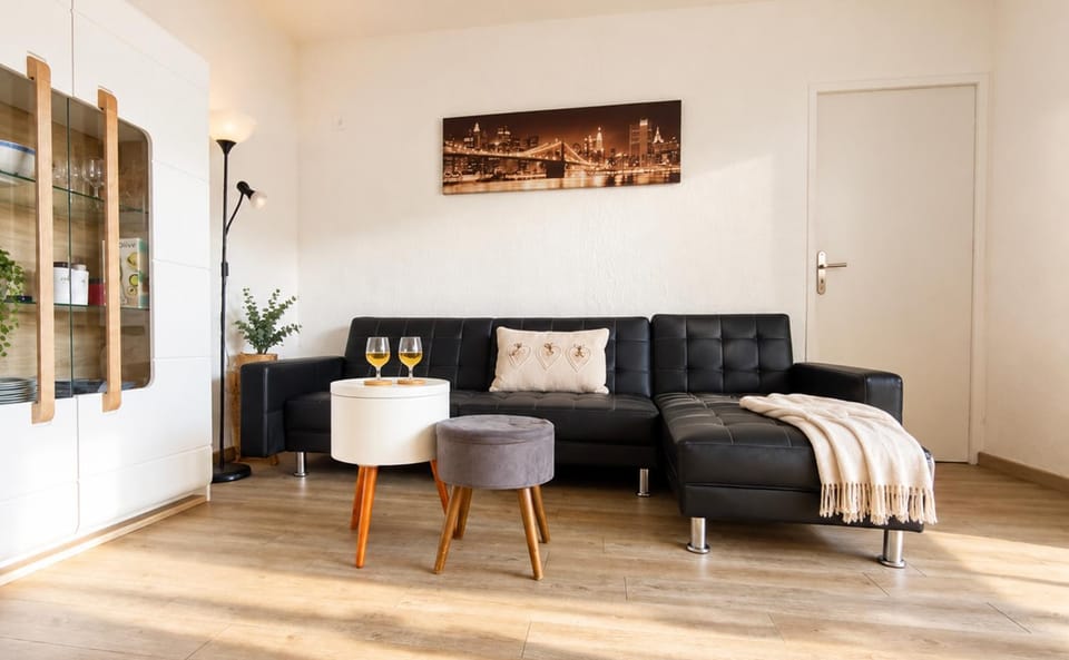 4 Chambres & Balcon Plein Sud Stationnement Privé Apartment in French Riviera