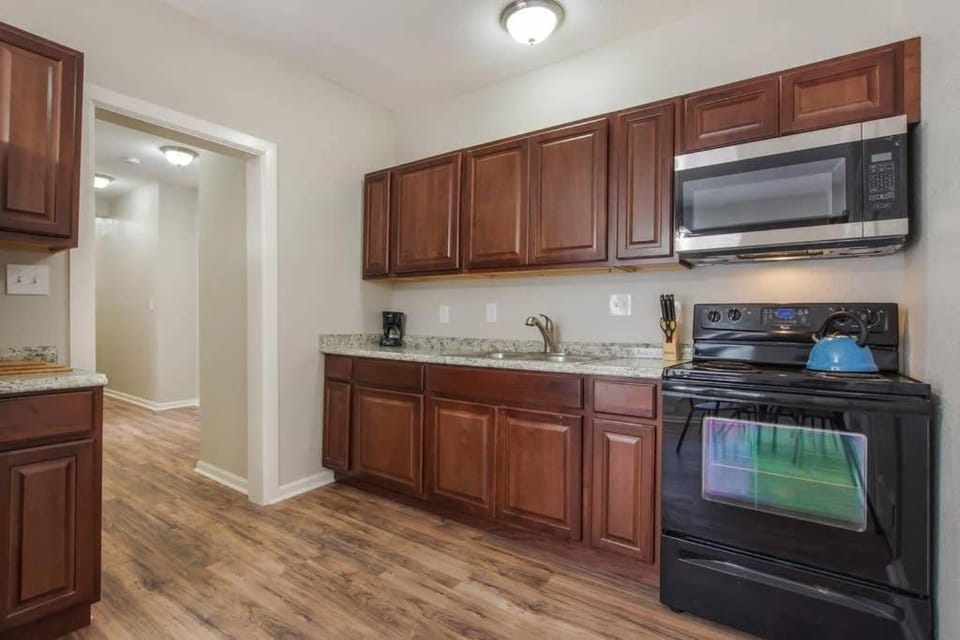 WL1, Free parking and Coffee , Smart Tv , Fast Wi-Fi Apartment in San Antonio