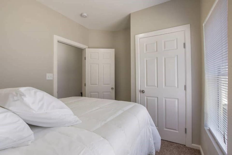 WL1, Free parking and Coffee , Smart Tv , Fast Wi-Fi Apartment in San Antonio
