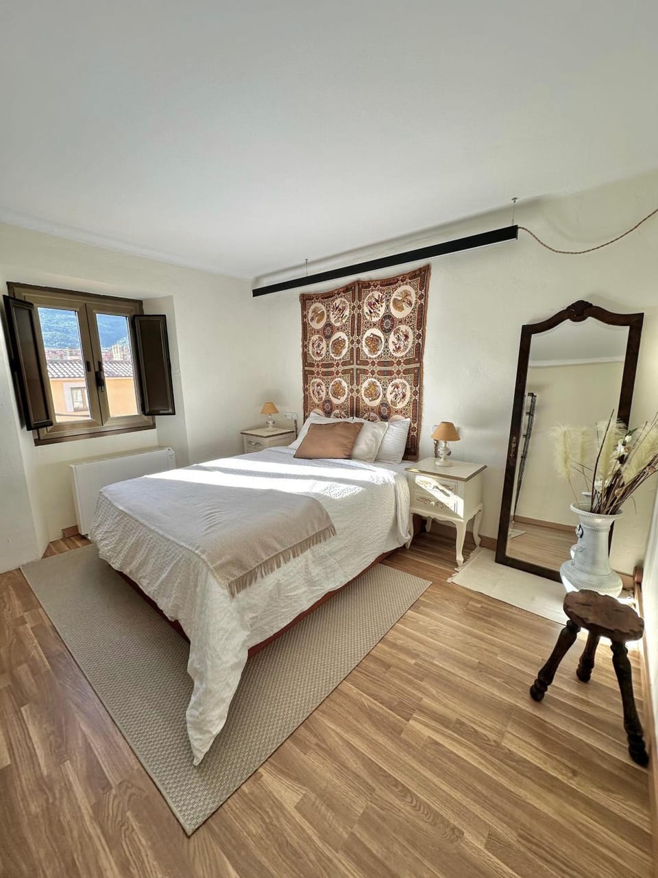 Bed, Photo of the whole room, Bedroom, wardrobe