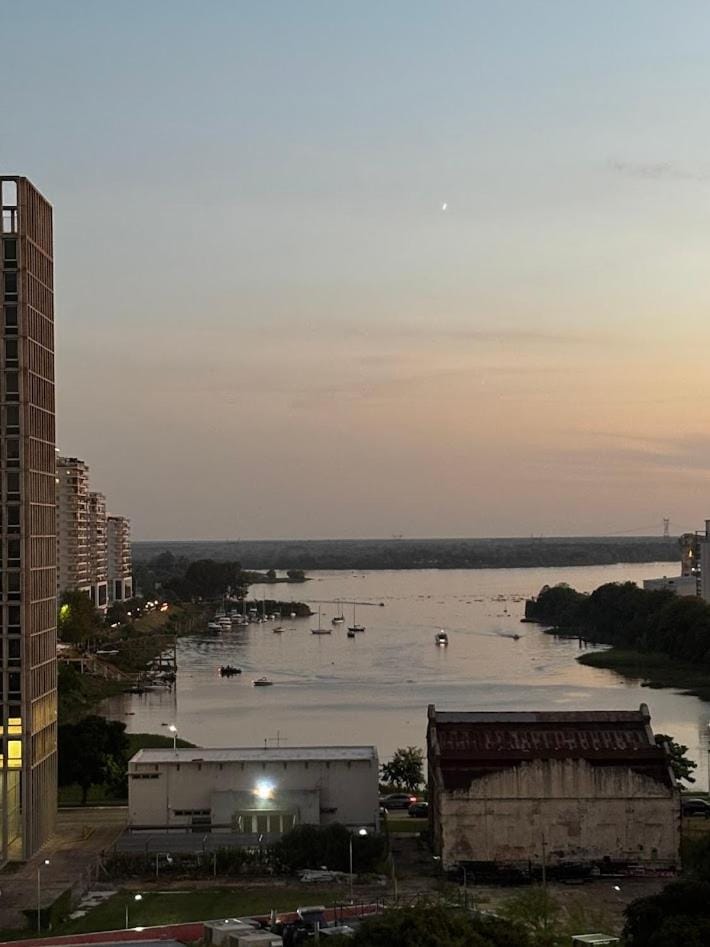 City view, River view