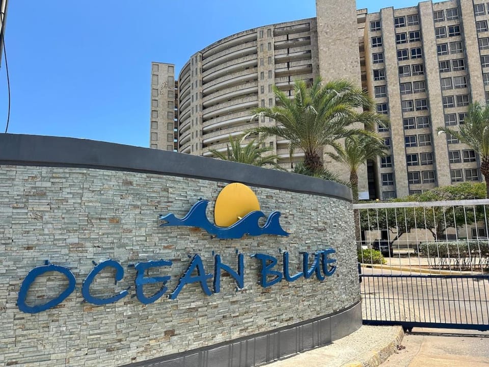 Property building, Logo/Certificate/Sign, Street view