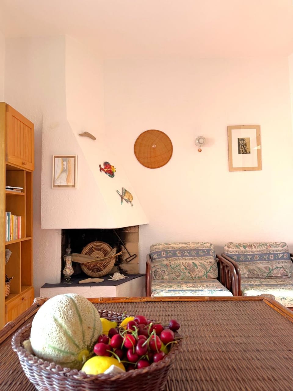 Seating area, Dining area