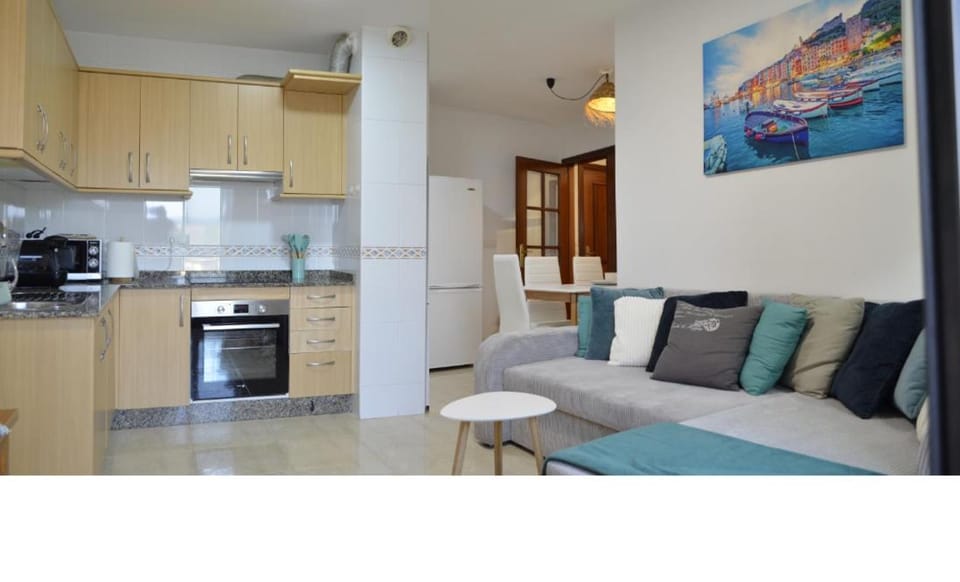 Communal lounge/ TV room, Kitchen or kitchenette