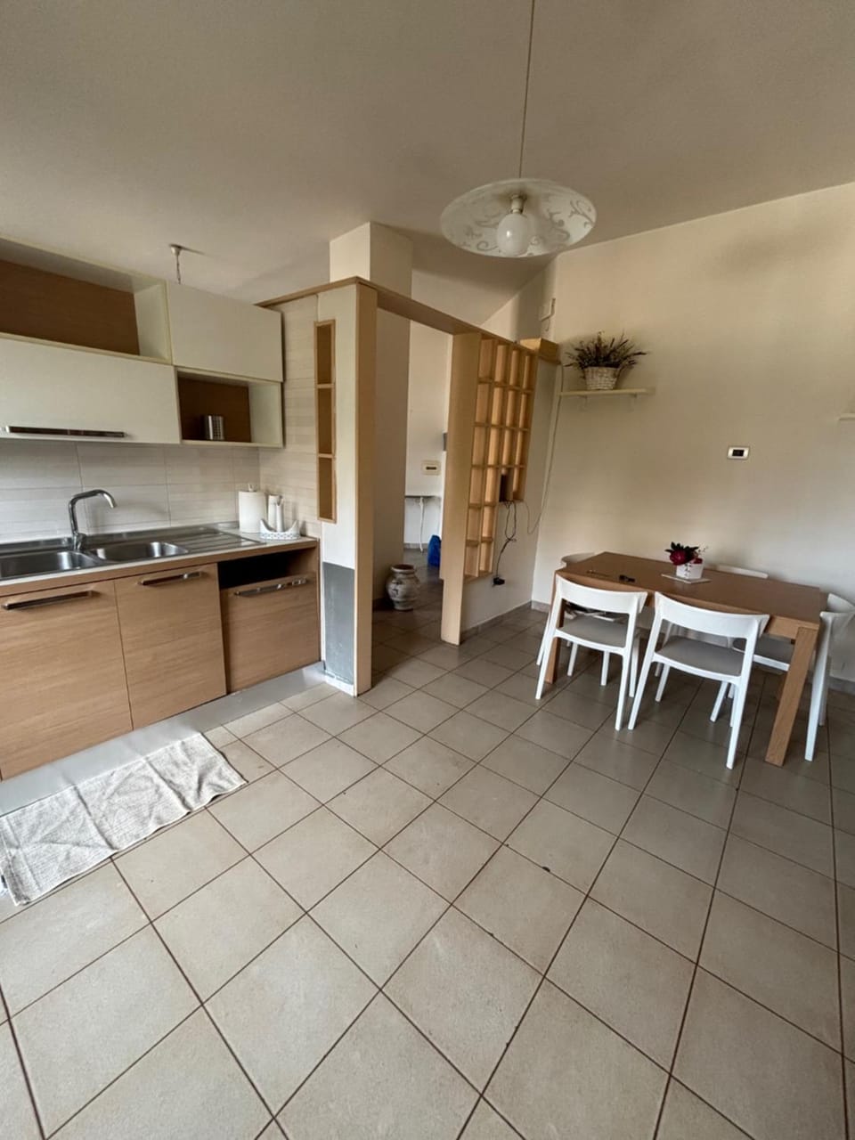 Kitchen or kitchenette, Dining area, oven, pet friendly