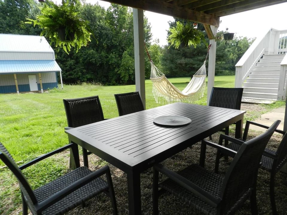 Derby House & Indoor Pickleball House in Clarksville