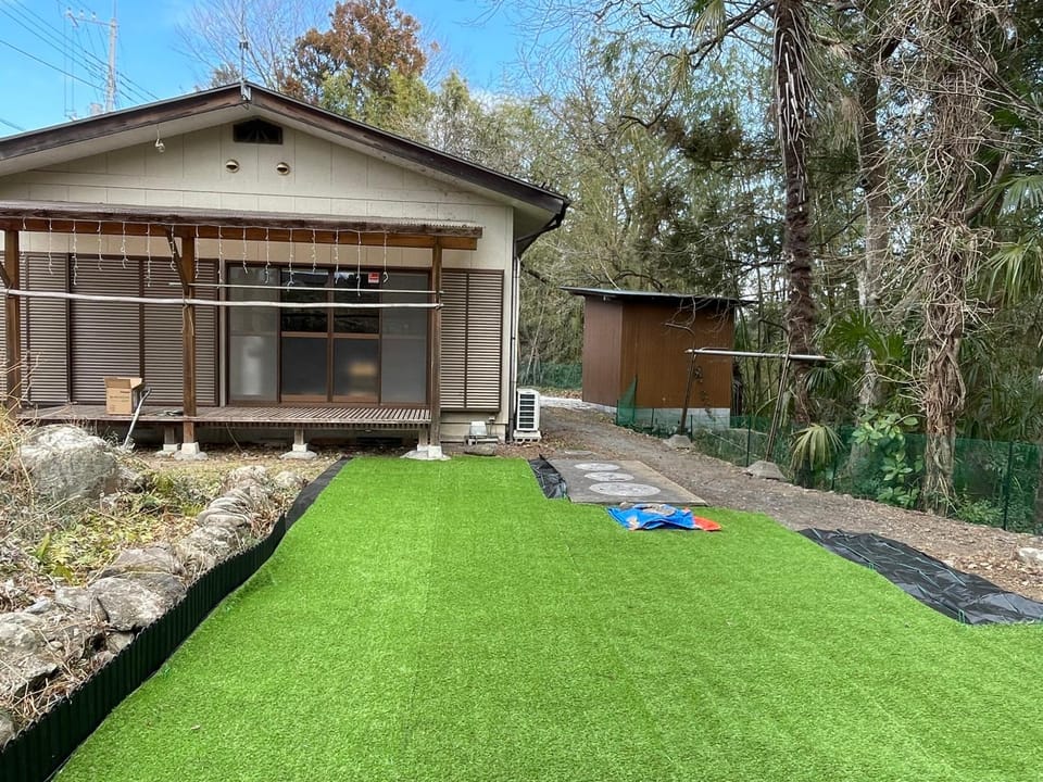 Property building, Day, Garden, Garden view