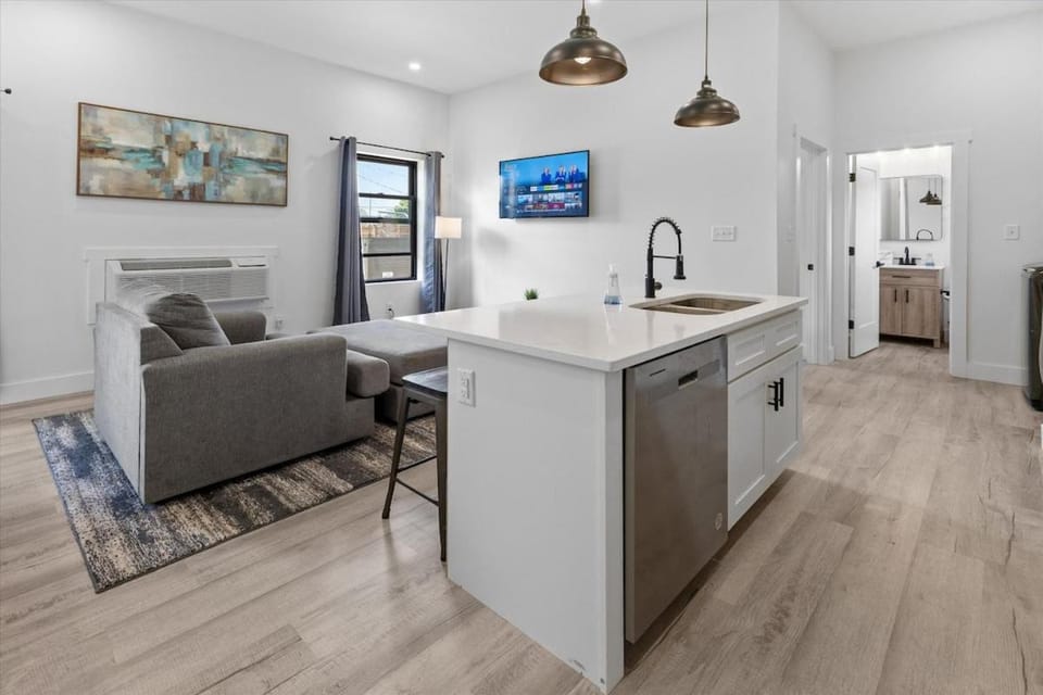 Indy Carriage House in Downtown House in Indianapolis