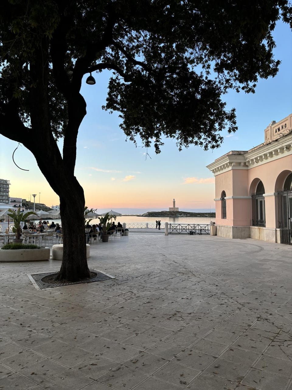 Nearby landmark, Day, Natural landscape, Landmark view, Sea view