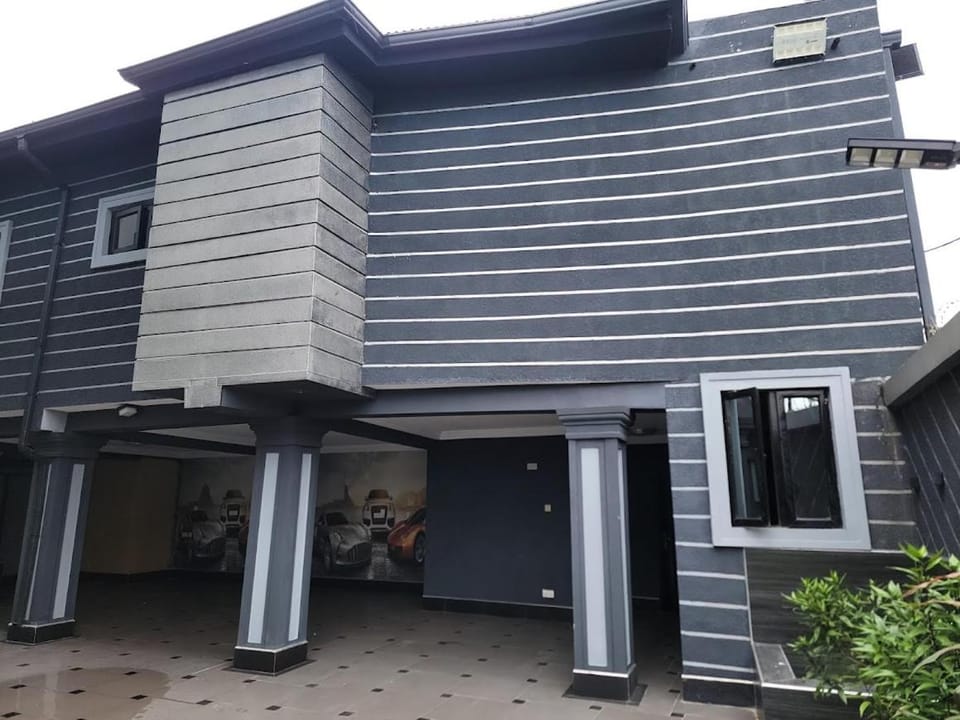 De Caesar's Hotel & Lounge Hotel in Lagos