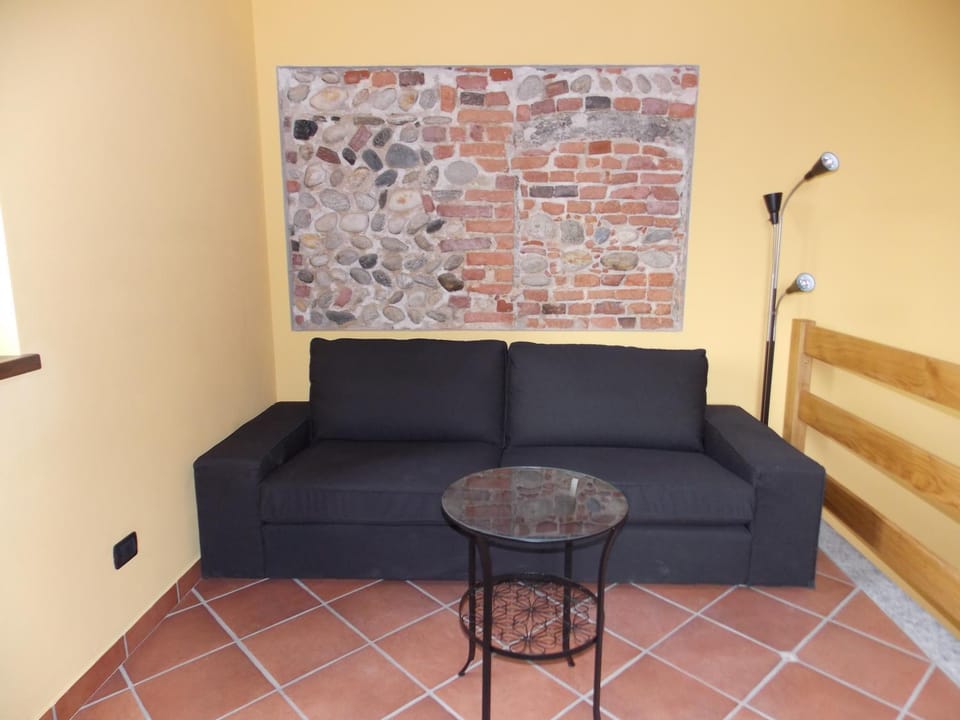 Communal lounge/ TV room, Decorative detail