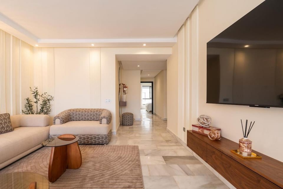 Le yacht apartment II Oceanfront residence 2 BR 2 BA Apartment in Casablanca