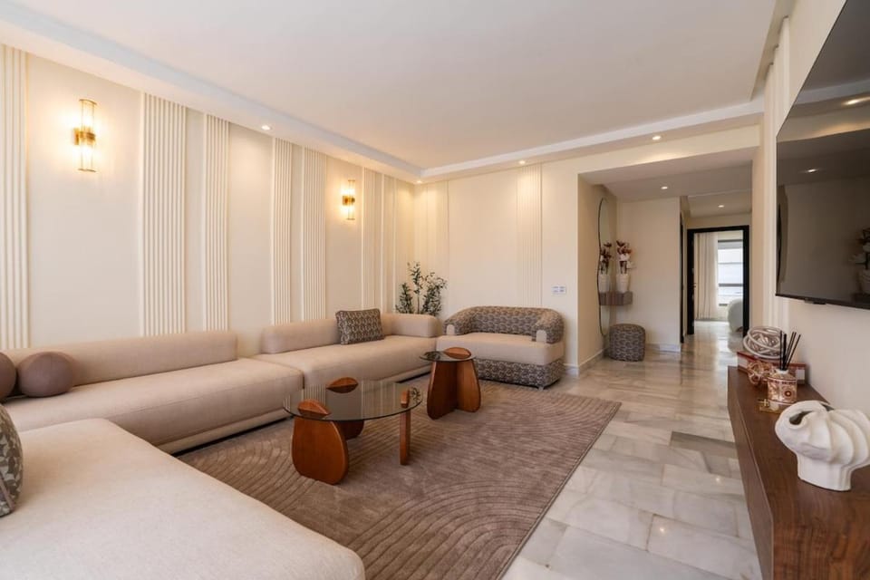 Le yacht apartment II Oceanfront residence 2 BR 2 BA Apartment in Casablanca