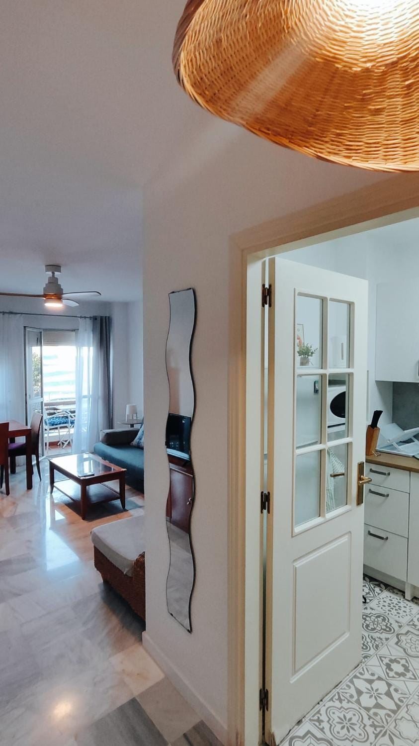 Kitchen or kitchenette, Living room, Lobby or reception