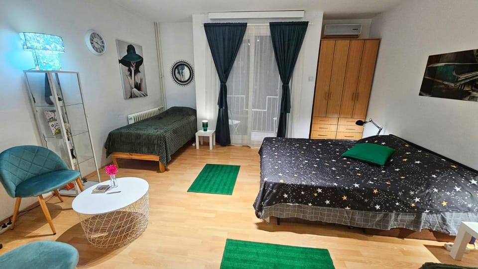 Green Residence-A Perfect Stay Next to Belgrade Waterfront Apartment in Belgrade