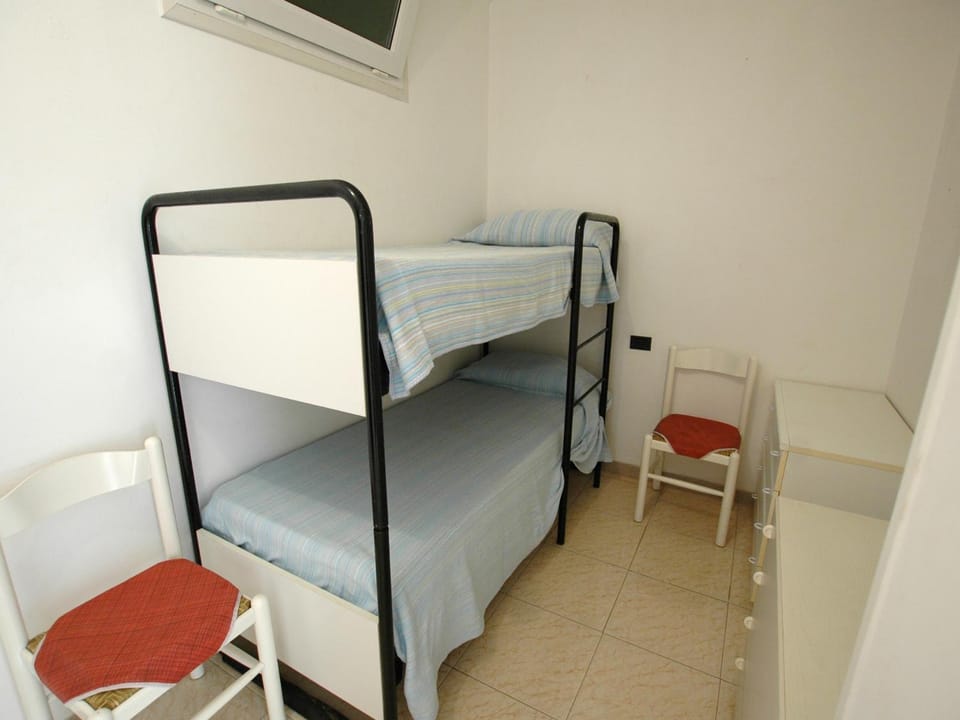 bunk bed