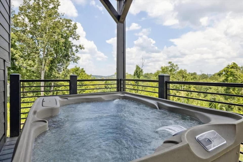 Horizons Ahead by Beyond Expectations w Pool House in Sevierville