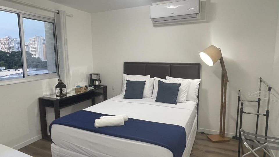 Coffee/tea facilities, View (from property/room), Fitness centre/facilities, Fitness centre/facilities, Bedroom, internet, internet, laundry, air conditioner