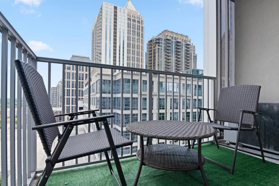 Chic Midtown High-Rise with Great Views Apartment in Atlanta