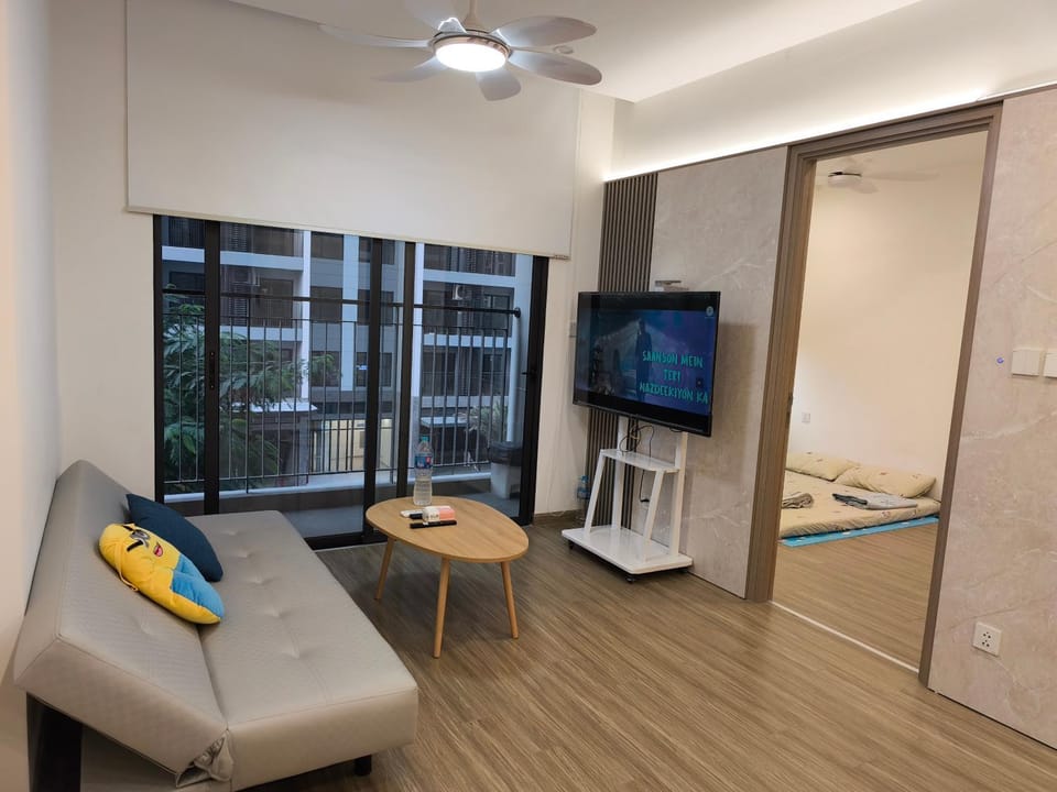 Luxhomes Sa1 Toji Sakura Vinhomes Smart city Apartment in Laos
